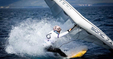 Didim'de Formula Kite-Wingfoil Yarışları Devam Ediyor