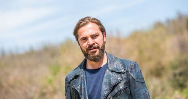 Diriliş Ertuğrul Dizisinin Başrol Oyuncusu Engin Altan Düzyatan Yurt Dışındaki Hayranları ile Buluştu