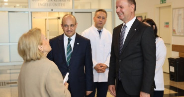 Diş Hekimliği Fakültesi'nde Yürütülen Çalışmalar Değerlendirildi