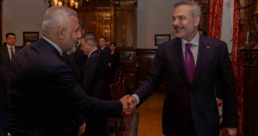 Dışişleri bakanı fidan, rusya'da türk iş adamlarıyla buluştu