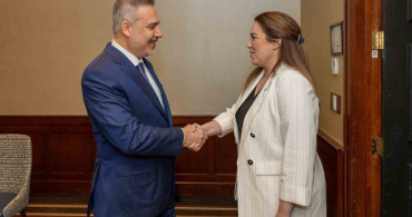 Dışişleri bakanı fidan, Türk kökenli Kanada parlamentosu milletvekili açan ile görüştü