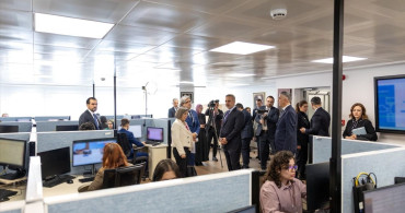 Dışişleri Bakanı Hakan Fidan, Konsolosluk Çağrı Merkezi'ni Ziyaret Etti