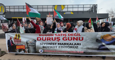 Diyarbakır Kadınları İsrail Saldırılarını Protesto Etti