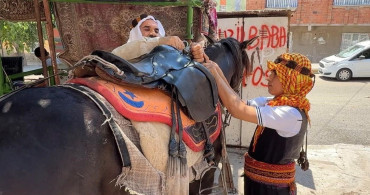 Diyarbakır'da 46 yıldır müşterilerine buz ulaştırıyor