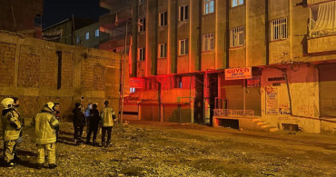 Diyarbakır'da 8 Katlı Bina Tedbiren Tahliye Edildi