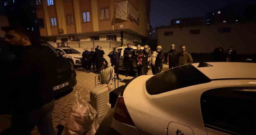 Diyarbakır'da Çatlayan Kolonlar Nedeniyle Bina Boşaltıldı