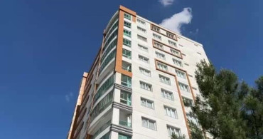 Diyarbakır'da evinin balkonundan atlayan çocuk hayatını kaybetti