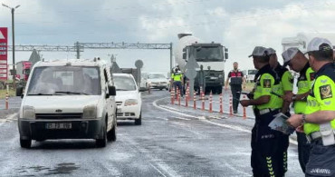 Diyarbakır'da Jandarmadan Bayram Öncesi Trafik Denetimi