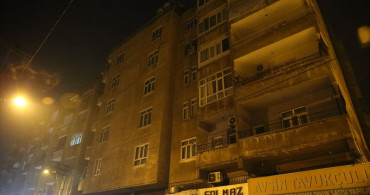 Diyarbakır'da Kolonu Patlayan Bina Tahliye Edildi