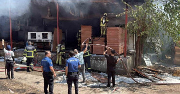 Diyarbakır'da marangoz atölyesinde yangın: 2 yaralı