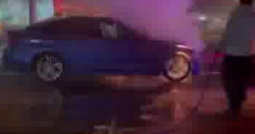 Diyarbakır'da Seyir Halindeki Araç Alev Aldı