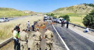Diyarbakır'da Seyir Halindeki Kamyonetin Tekerle Patlaması