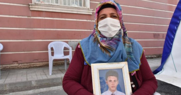 Diyarbakır'daki Evlat Nöbeti Salgına Rağmen Devam Ediyor!