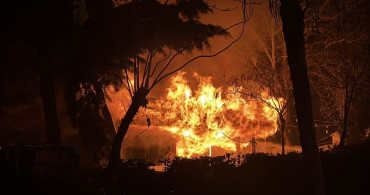 Diyarbakır'daki Kafede Yangın Kontrol Altına Alındı