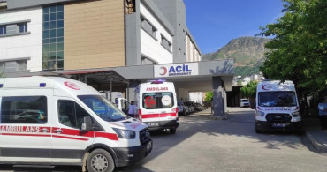Diyarbakır’ın Kulp ilçesinde trafik kazası: Anne ve oğlu hayatını kaybetti, 4 kişi yaralandı