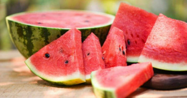 Diyet listenize eklediğiniz karpuz ile 5 günde 5 kilo verebilirsiniz! Hızlı 5 kilo verdiren karpuz diyet listesi