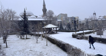 Doğu Anadolu Bölgesi'nde Kar Yağışı Etkili Oluyor