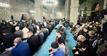 Doğu ve Güneydoğu'da Kadir Gecesi Coşkusu