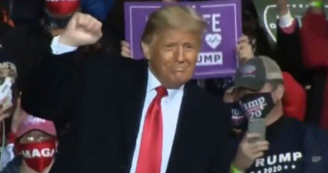 Donald Trump, Mitingde Dans Etti
