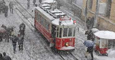 Dondurucu soğuklar ve sağanak yağışlar kapıda: Amansız ellinin ardından kar yağışı da geliyor