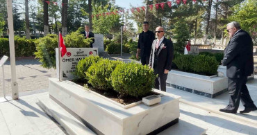 Dönemin özel kuvvetler komutanı Aksakallı, şehit Ömer Halisdemir’in kabrini ziyaret etti: 15 Temmuz, tarihi bir dönüm noktasıdır