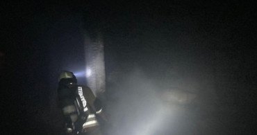 Dörtyol'da Metruk Bina Yangını Kontrol Altına Alındı