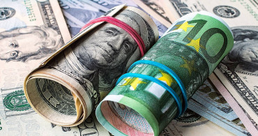 Döviz kurunda büyük hareketlilik: Dolar ve Euro 30 liraya ilerliyor