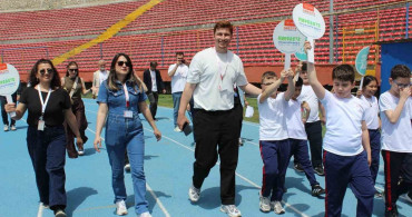 Dünya Sağlık İçin Hareket Et Günü'nde Yürüyüş Etkinliği