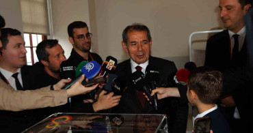Dursun Özbek Oyunu Kullandı