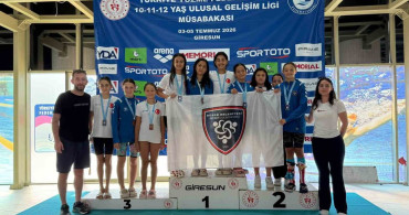 Düzce Belediyesi yüzme takımı, ulusal ligde 14 madalya kazandı