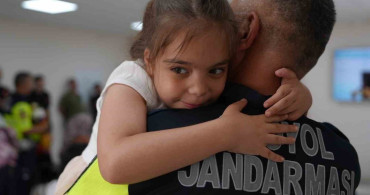 Düzce Belediyesi'nden jandarma personeline babalar günü sürprizi