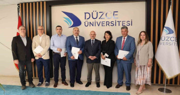 Düzce Üniversitesi'nde Başarı Belgeleri Töreni