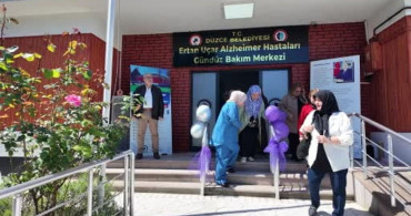 Düzce'de Annelere Duygu Dolu Bir Gün