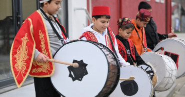 Düzce'de Çocuklar Geleneksel Ramazan Davuluyla Coşkuyu Yaşadı
