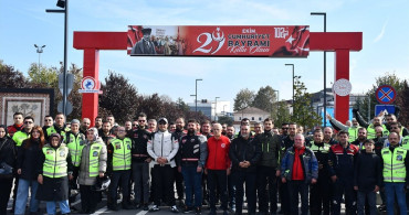 Düzce'de Cumhuriyet'in 102. Yılı Motosiklet Turu İle Kutlandı