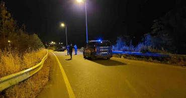 Düzce'de Kamyon ve Otomobile Çarpan Araç Takla Attı