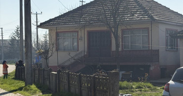 Düzce'de Karbonmonoksit Gazı Zehirlenmesi: Bir Kadın Hayatını Kaybetti