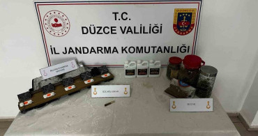 Düzce'de Kenevir Üretimi Yapan İki Kardeş Suçüstü Yakalandı
