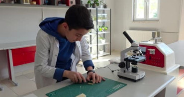 Düzce’de Ortaokul Öğrencisinden Çevreci Yalıtım Malzemesi