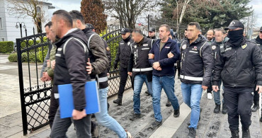 Düzce'de Silah Kaçakçılığı Operasyonunda 5 Şüpheli Tutuklandı