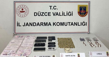 Düzce'de Şüpheli Dolandırıcılara Jandarma Baskını