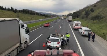 Düzce'de Tırla Çarpışan SUV'de Can Kaybı