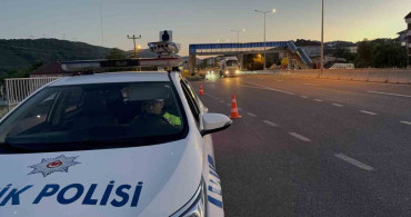 Düzce'de trafik denetimlerinde 232 araç trafikten men edildi