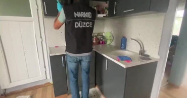 Düzce'de uyuşturucu satıcılarına operasyon: 3 kişi tutuklandı