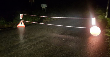 Düzce'yi Sel Aldı! Zonguldak Yolu Çift Yönlü Trafiğe Kapatıldı