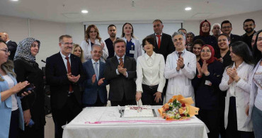 Ebeler ve Hemşireler Haftası Mengücek Gazi Hastanesi’nde Coşkuyla Kutlandı