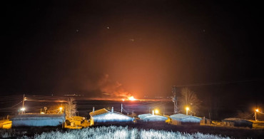 Eber Gölü'ndeki Sazlık Yangını Kontrol Altına Alındı