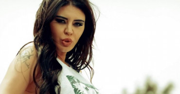 Ebru Polat Yaz Konserleri İçin Alışverişe Çıktı