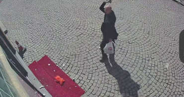 Eczaneye Kundaklama Girişimi Kameralara Yansıdı