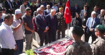 Edirne’de 15 Temmuz Demokrasi ve Milli Birlik Günü’nde şehit kabirleri ziyaret edildi
